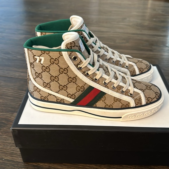 Authentic high top Gucci sneakers - Picture 2 of 6